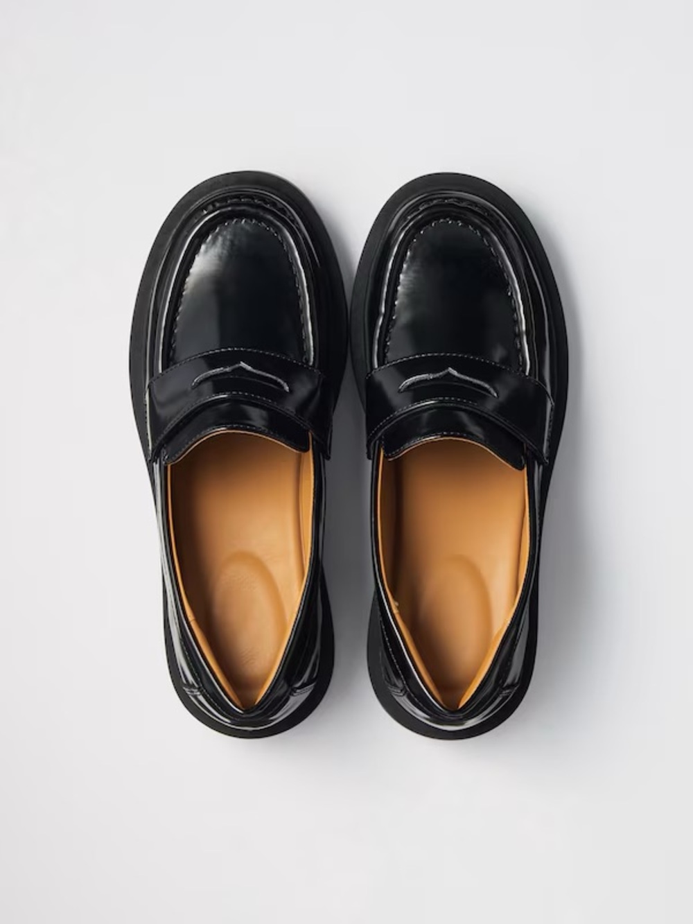 Uniqlo Comfort Feel Touch Loafers - Size 6.5